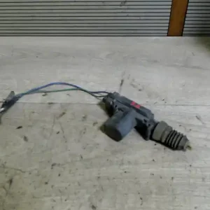 Végkiárusítás RENAULT MEGANE 95-99 Jobb első központi zár motor bontott alkatrész