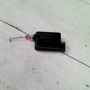 Vásárlói kedvenc RENAULT MEGANE SCENIC 97-99 Csomagtérajtó központi zár motor bontott alkatrész