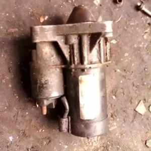 Azonnal elérhető RENAULT R19 92- önindító. benzines bontott alkatrész