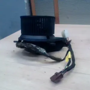 Akciós ár RENAULT SAFRANE Fűtőmotor 2.0i bontott alkatrész