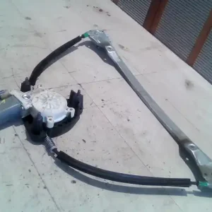 Bestseller RENAULT THALIA 02.03-08.10 Jobb első ablakemelő szerkezet elektromos bontott alkatrész