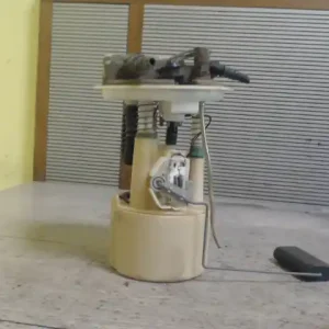 Árcsökkenés RENAULT TWINGO 98-07 üzemanyag szivattyú 1.1 i bontott alkatrész