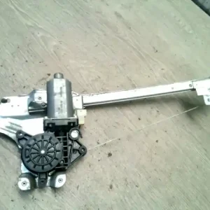 SAAB 9-5 01- Jobb hátsó ablakemelő szerkezet elektromos bontott alkatrész Vedd meg most