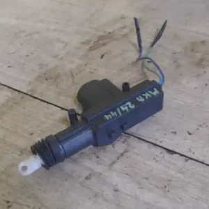 Bestseller SEAT Arosa 97.04-00.08 Bal első központi zár motor 3 ajtós bontott alkatrész