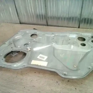 SEAT CORDOBA 02.09-08.02 Jobb első ablakemelő szerkezet elektromos motor nélkül bontott alkatrész Ne maradj le