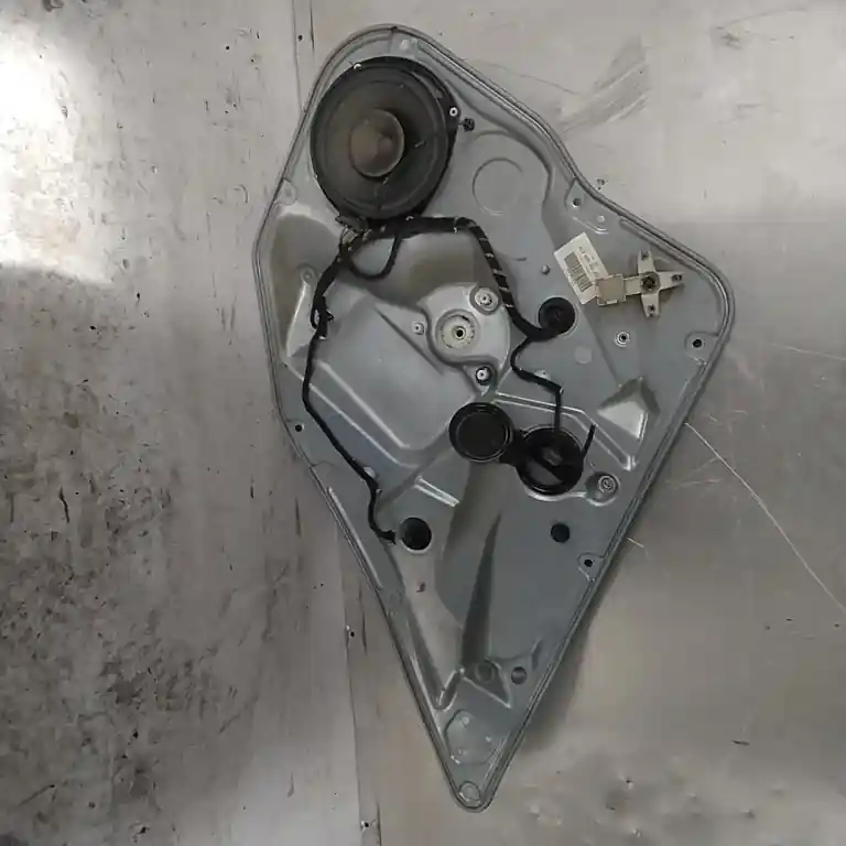 Olcsóbb SEAT CORDOBA 02.09-08.02 Jobb hátsó ablakemelő szerkezet elektromos bontott alkatrész