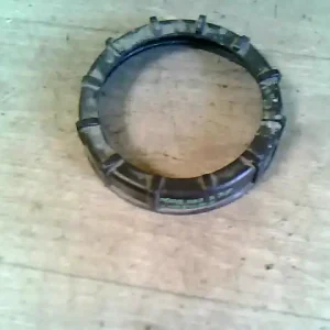 SEAT CORDOBA 02.09-08.02 üzemanyag szivattyú befogató műanyag anya bontott alkatrész Kiárusítás