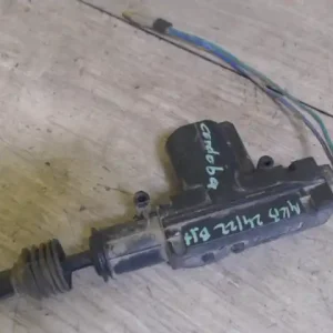 Biztonságos vásárlás SEAT CORDOBA 93-99 Bal hátsó központi zár motor 4 ajtós bontott alkatrész