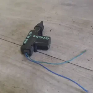 Azonnal elérhető SEAT CORDOBA 93-99 Jobb első központi zár motor 4 ajtós bontott alkatrész