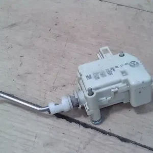 SEAT CORDOBA 99-02 Központizár motorcsomagtérajtó bontott alkatrész Biztonságos fizetés