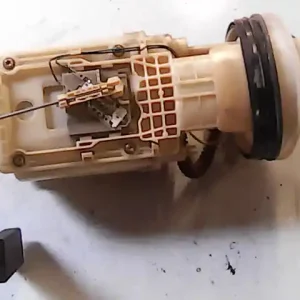 SEAT IBIZA 02-08 üzemanyag szivattyú bontott alkatrész Végkiárusítás