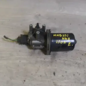 SEAT LEON 99- Ablaktörlő motor első bontott alkatrész Bestseller