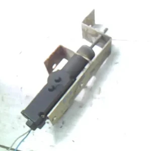 Végkiárusítás SEAT TOLEDO -99 Csomagtérajtó központi zár motor bontott alkatrész