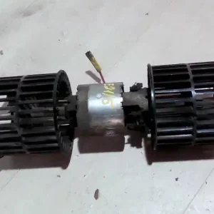 Árengedmény SKODA FAVORIT Fűtőmotor bontott alkatrész