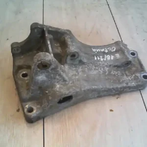 Rendeld meg most SKODA OCTAVIA 97-00 Generátor tartó bak bontott alkatrész