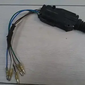 SKODA OCTAVIA 97-00 Jobb hátsó központi zár motor bontott alkatrész Ne maradj le