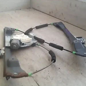 SSANGYONG ACTYON SPORT 2005-2010 Jobb első ablakemelő szerkezet elektromos bontott alkatrész Nézd meg most