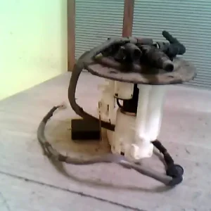 Gyors kiszállítás SUZUKI ALTO 02-09 üzemanyag szivattyú 1.1 i bontott alkatrész