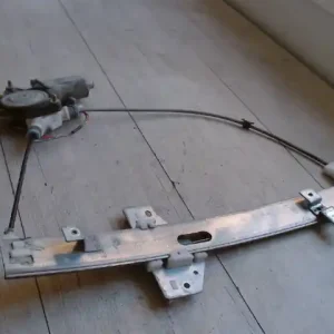 Végkiárusítás SUZUKI Baleno 1998.09.01-2002.12.31 Jobb hátsó ablakemelő szerkezet elektromos kombi bontott alkatrész