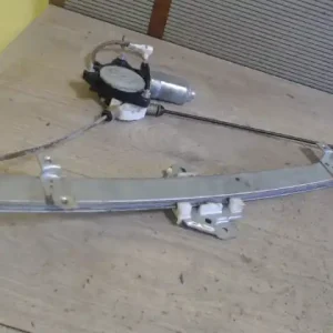 Gyors szállítás SUZUKI LIANA Jobb első ablakemelő szerkezet elektromos bontott alkatrész