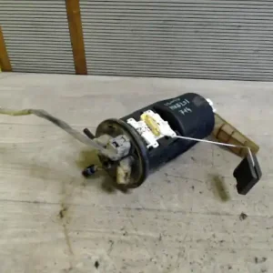 Csak ma SUZUKI IGNIS üzemanyag szivattyú 1.3 i bontott alkatrész