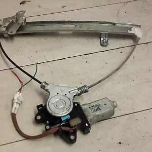 Azonnal elérhető SUZUKI LIANA Jobb hátsó ablakemelő szerkezet elektromos5 ajtós bontott alkatrész