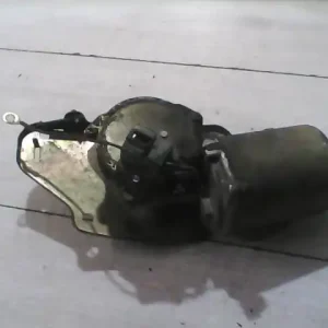 Azonnal elérhető SUZUKI SWIFT 89-96 Ablaktörlő motor első bontott alkatrész