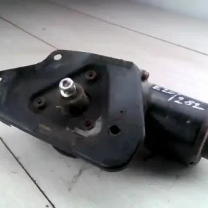 Árengedmény SUZUKI SWIFT 89-96 Ablaktörlő motor első bontott alkatrész