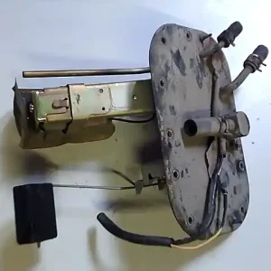 Akciós ár SUZUKI SWIFT 89-96 üzemanyag szivattyú bontott alkatrész