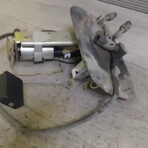 SUZUKI SWIFT 89-96 üzemanyag szivattyú bontott alkatrész Exkluzív ajánlat