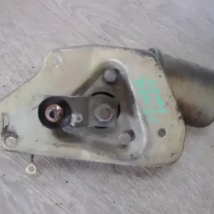 SUZUKI SWIFT 96-05 Ablaktörlő motor első bontott alkatrész Árengedmény