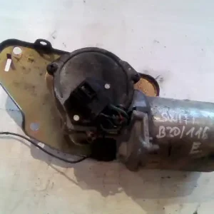 Azonnal elérhető SUZUKI SWIFT 96-05 Ablaktörlő motor első 1.3i bontott alkatrész