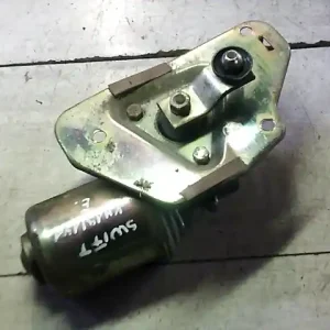 SUZUKI SWIFT 96-05 Ablaktörlő motor első bontott alkatrész Olcsóbb