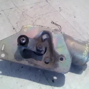 SUZUKI SWIFT 96-05 Ablaktörlő motor első bontott alkatrész Korlátozott ajánlat