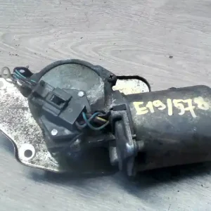 SUZUKI SWIFT 96-05 Ablaktörlő motor első bontott alkatrész Legnépszerűbb