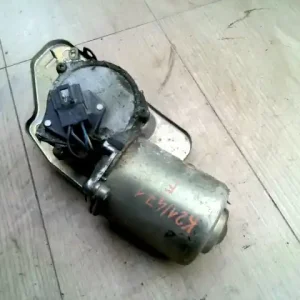 Kedvezmény SUZUKI SWIFT 96-05 Ablaktörlő motor első bontott alkatrész