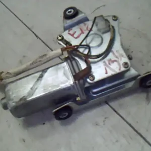 SUZUKI SWIFT 96-05 Ablaktörlő motor hátsó bontott alkatrész Vedd meg online