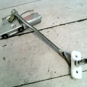 SUZUKI SWIFT 96-05 Ablaktörlő motor hátsó bontott alkatrész Legnépszerűbb