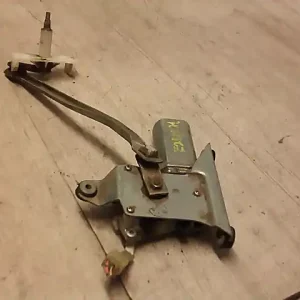 Ingyenes szállítás SUZUKI SWIFT 96-05 Ablaktörlő motor hátsó bontott alkatrész