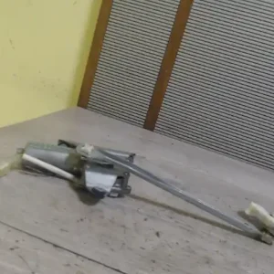 Gyors kiszállítás SUZUKI SWIFT 96-05 Ablaktörlő motor hátsó 5 ajtós bontott alkatrész