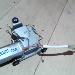 SUZUKI SWIFT 96-05 Ablaktörlő motor hátsó bontott alkatrész Prémium