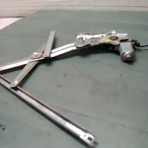 Újdonság SUZUKI SWIFT 96-05 Jobb első ablakemelő szerkezet elektromos bontott alkatrész