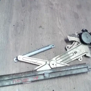 SUZUKI SWIFT 96-05 Jobb első ablakemelő szerkezet elektromos 5 ajtós bontott alkatrész Akciós ár