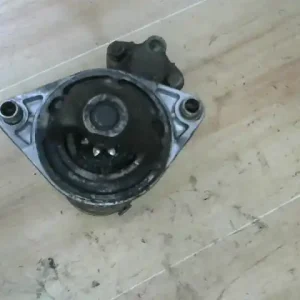 Vedd meg online SUZUKI SWIFT 96-05 önindító. benzines bontott alkatrész