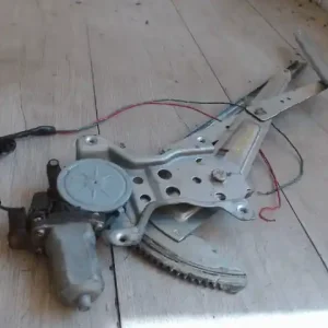 Expressz szállítás SUZUKI SX4 Bal első ablakemelő szerkezet elektromos 4 ajtós bontott alkatrész