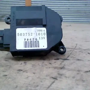 Árcsökkenés SUZUKI SX4 Fűtésszabályzó zsalu állító motor bontott alkatrész