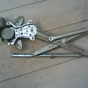 Árcsökkenés SUZUKI SX4 Jobb első ablakemelő szerkezet elektromosmotorral bontott alkatrész