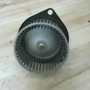 SUZUKI WAGON R Fűtőmotor bontott alkatrész Alacsony ár