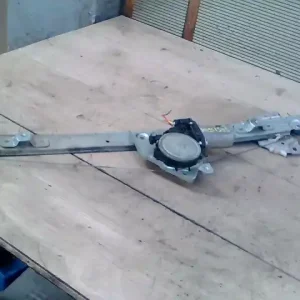 SUZUKI Vitara/Grand Vitara 2005.02.01-17.03.31 Bal első ablakemelő szerkezet elektromos 5 ajtós bontott alkatrész Kedvezményes ár