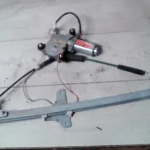 Árcsökkenés SUZUKI WagonR+ Jobb első ablakemelő szerkezet elektromos bontott alkatrész